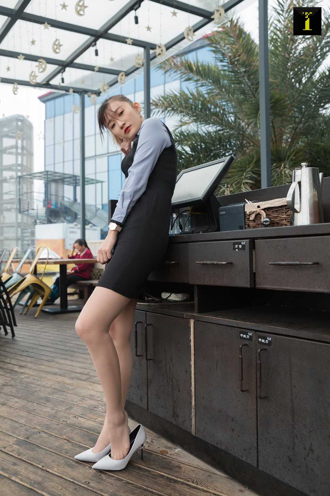 图片[91]-[IESS异思趣向] 2019.11.26 丝享家625：秋秋《饭店主管秋秋》在线浏览 – 速更版-美库