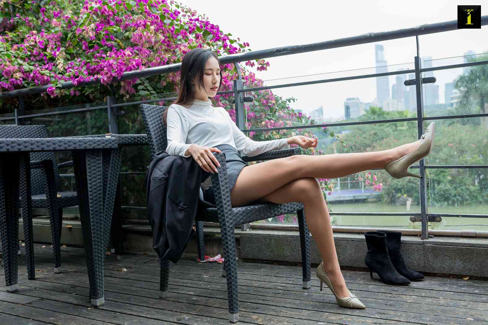 图片[62]-[IESS异思趣向] 2019.12.13 丝享家637：美子《美子与三角梅》在线浏览 – 速更版-美库