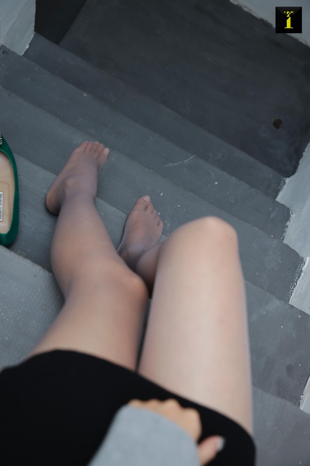 图片[31]-[IESS异思趣向] 2019.12.12 丝享家636：婉萍《婉萍的绿色平底鞋》在线浏览 – 速更版-美库