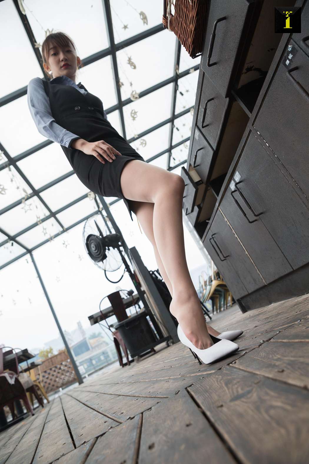 图片[69]-[IESS异思趣向] 2019.11.26 丝享家625：秋秋《饭店主管秋秋》在线浏览 – 速更版-美库