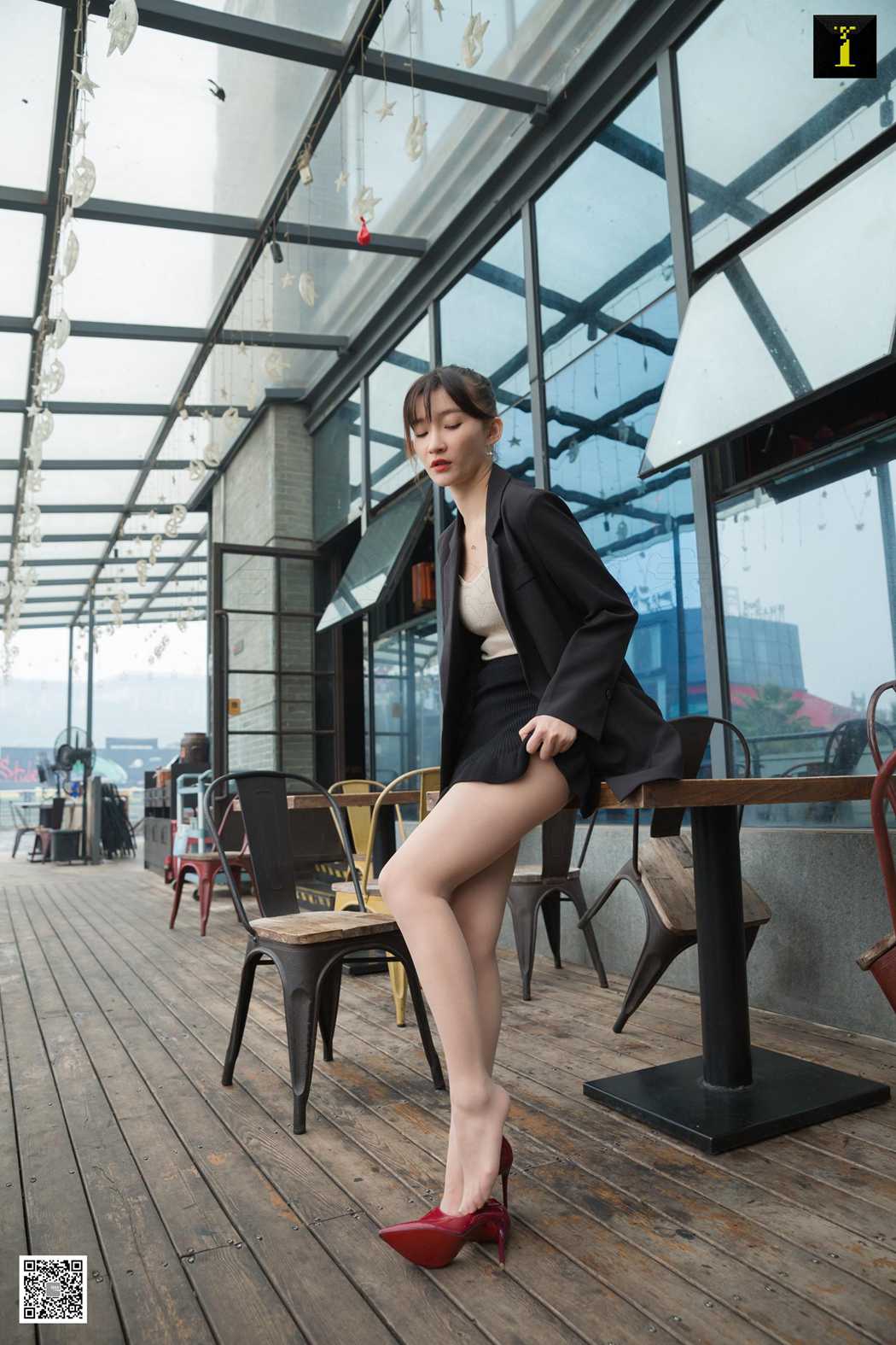 图片[56]-[IESS异思趣向] 2019.12.19 丝享家641：秋秋《秋领班的午休时间》在线浏览 – 速更版-美库