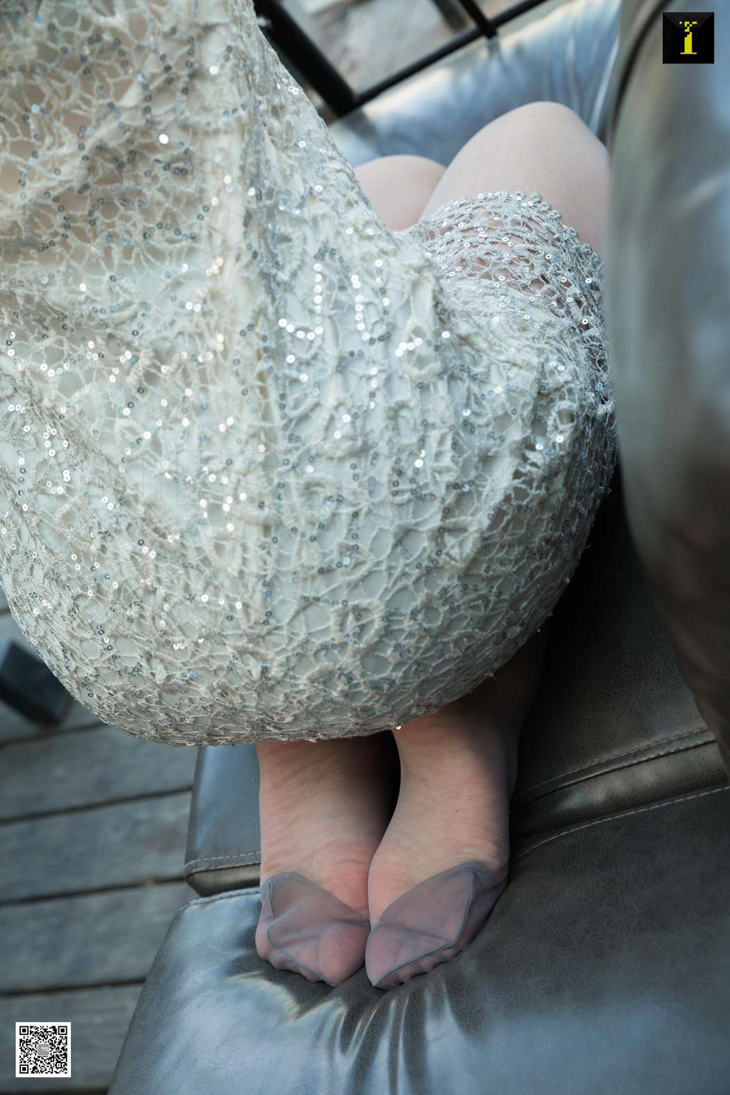 图片[17]-[IESS异思趣向] 2020.01.02 丝享家 650 紫薇《湖畔旁的紫薇》在线浏览 – 速更版-美库