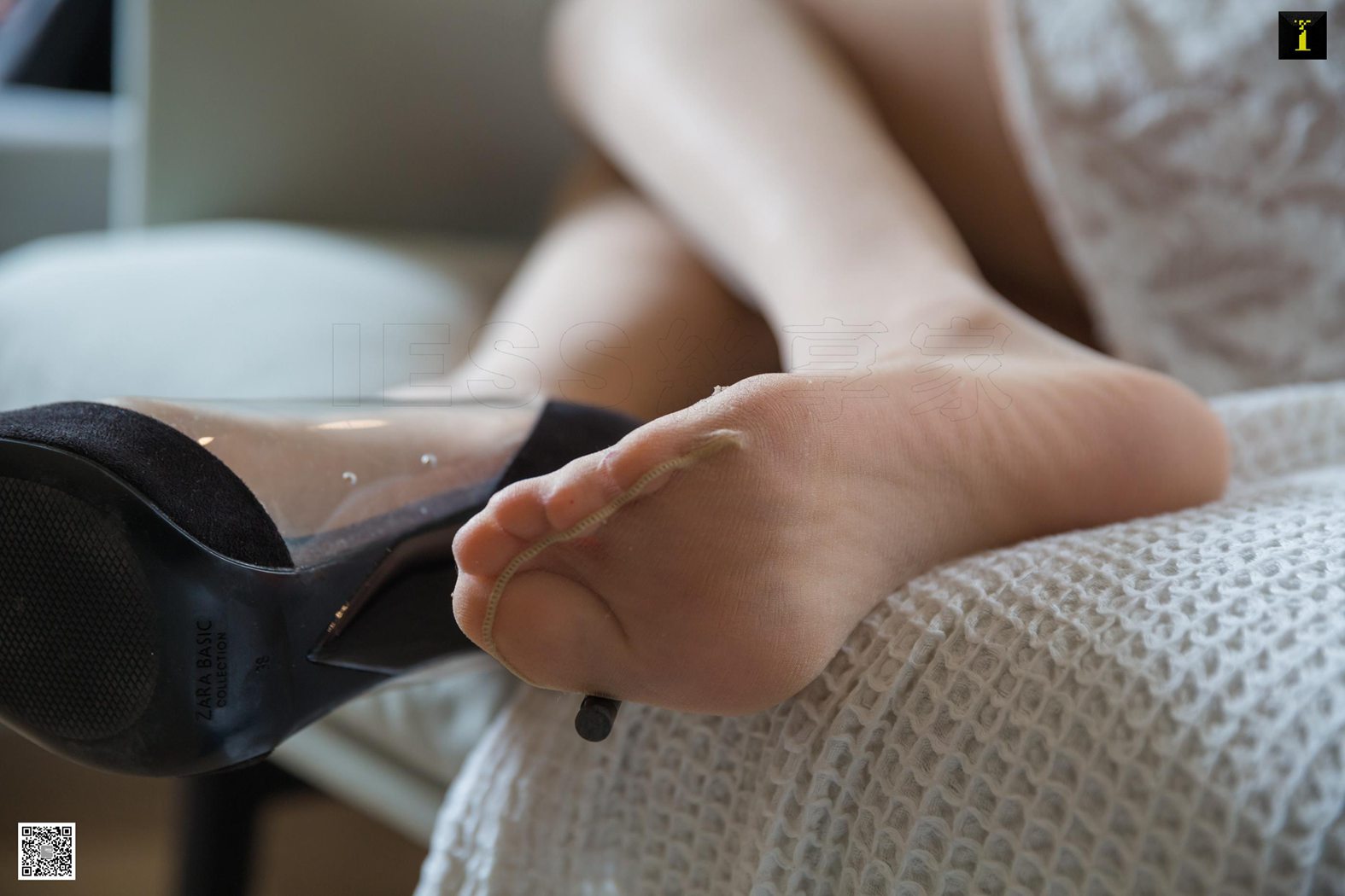 图片[79]-[IESS异思趣向] 2020.01.10 丝享家 655 小小《你选高跟还是平底》在线浏览 – 速更版-美库