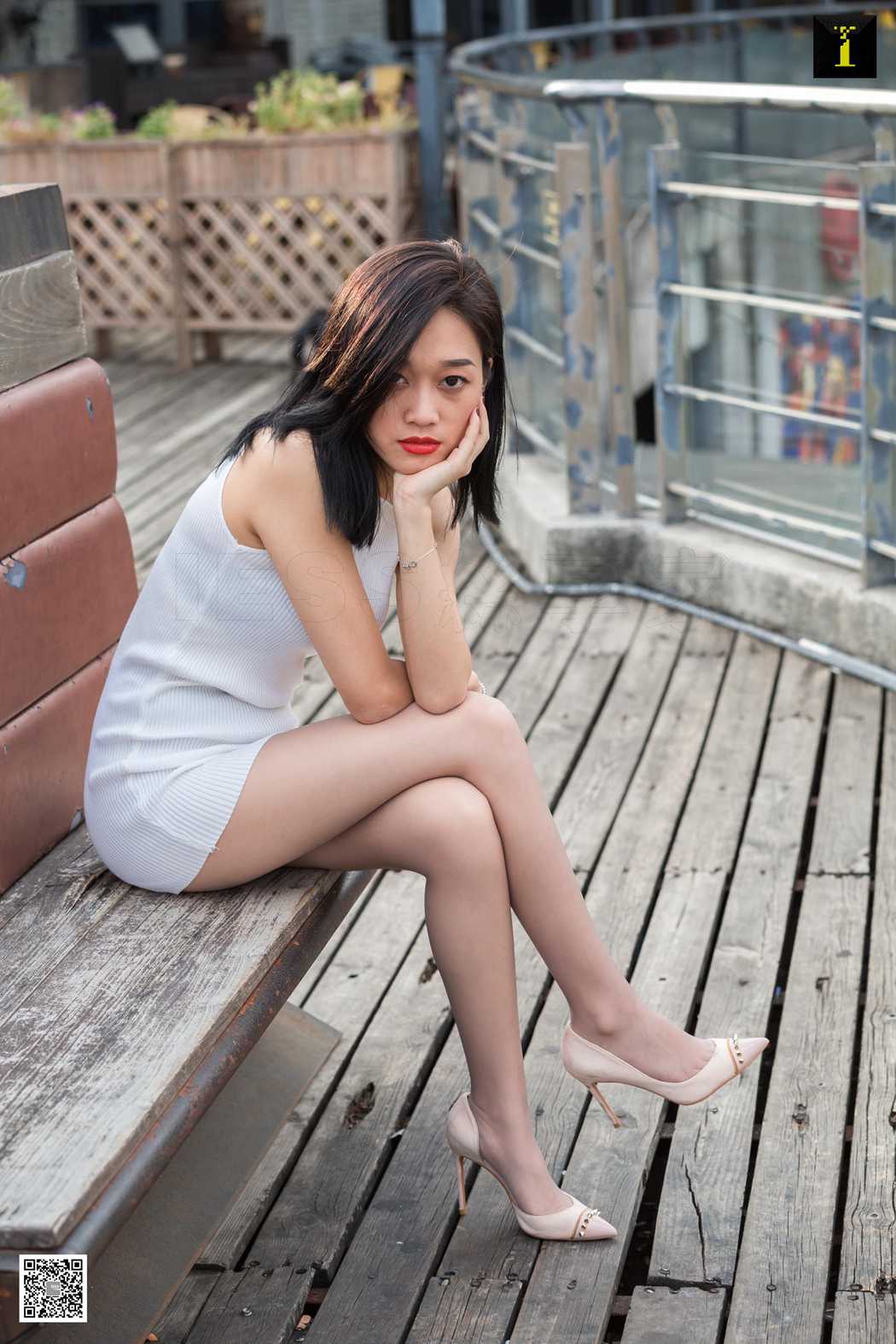 图片[54]-[IESS异思趣向] 2020.01.11 丝享家 656  可乐《灰丝下的可爱纹身》在线浏览 – 速更版-美库