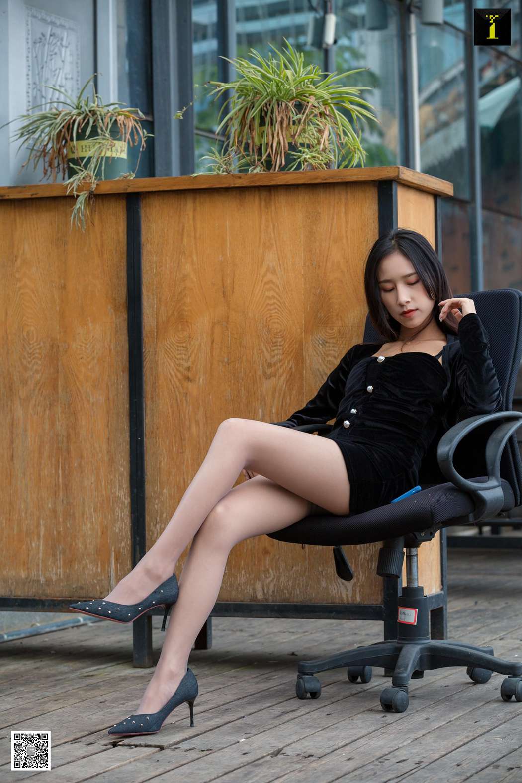 图片[87]-[IESS异思趣向] 2020.01.16 丝享家 659 美子《美子复古绒面套装》在线浏览 – 速更版-美库