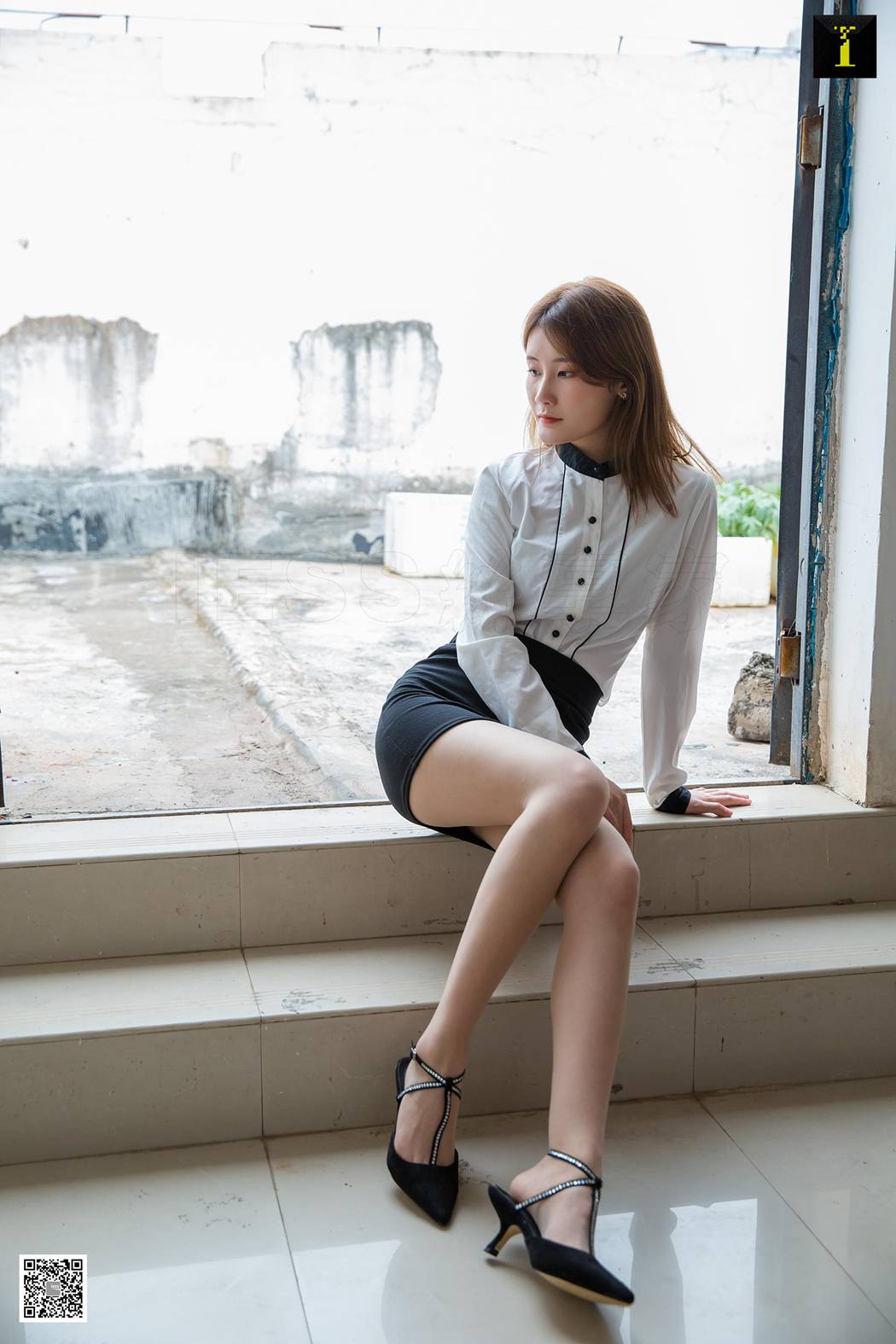 图片[68]-[IESS异思趣向] 2020.02.25 丝享家 687：紫薇《楼道上的剪影》在线浏览 – 速更版-美库