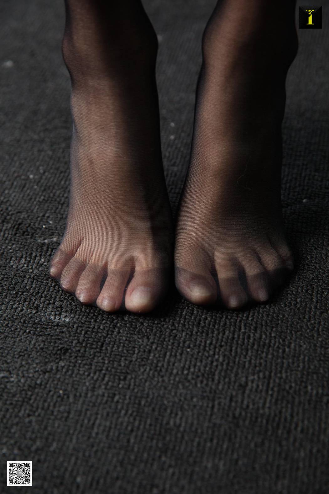 图片[90]-[IESS异思趣向] 2020.03.10 丝享家 697：婉萍《收藏高跟的白领》在线浏览 – 速更版-美库