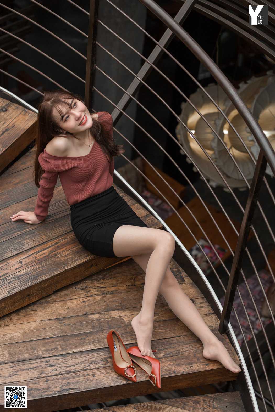 图片[5]-[IESS异思趣向] 2020.04.17 丝享家 722： 婉萍《探密旋转楼梯》在线浏览 – 速更版-美库