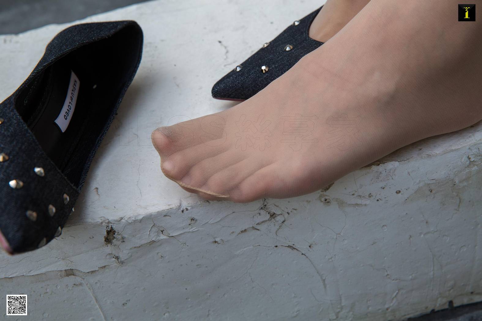 图片[57]-[IESS异思趣向] 2020.04.08 丝享家 717：秋秋《酒红小礼服》在线浏览 – 速更版-美库