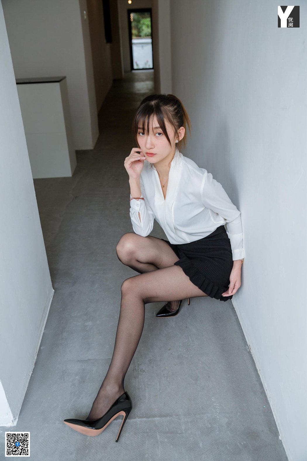 图片[21]-[IESS异思趣向] 2020.04.20 丝享家 723：秋秋《鱼尾裙小管家》在线浏览 – 速更版-美库