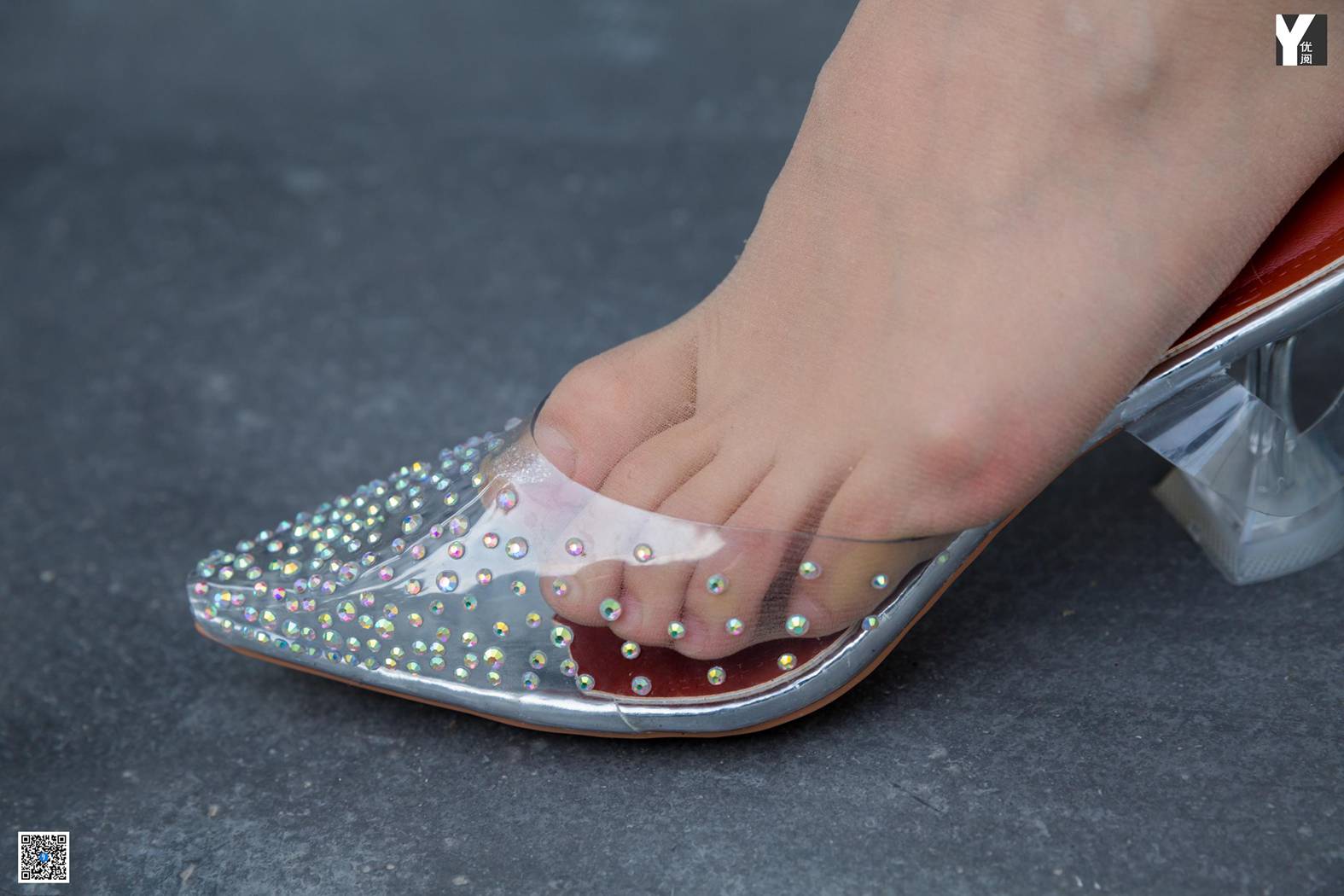 图片[91]-[IESS异思趣向] 2020.05.02 丝享家 731：秋秋《女友的家门口》在线浏览 – 速更版-美库