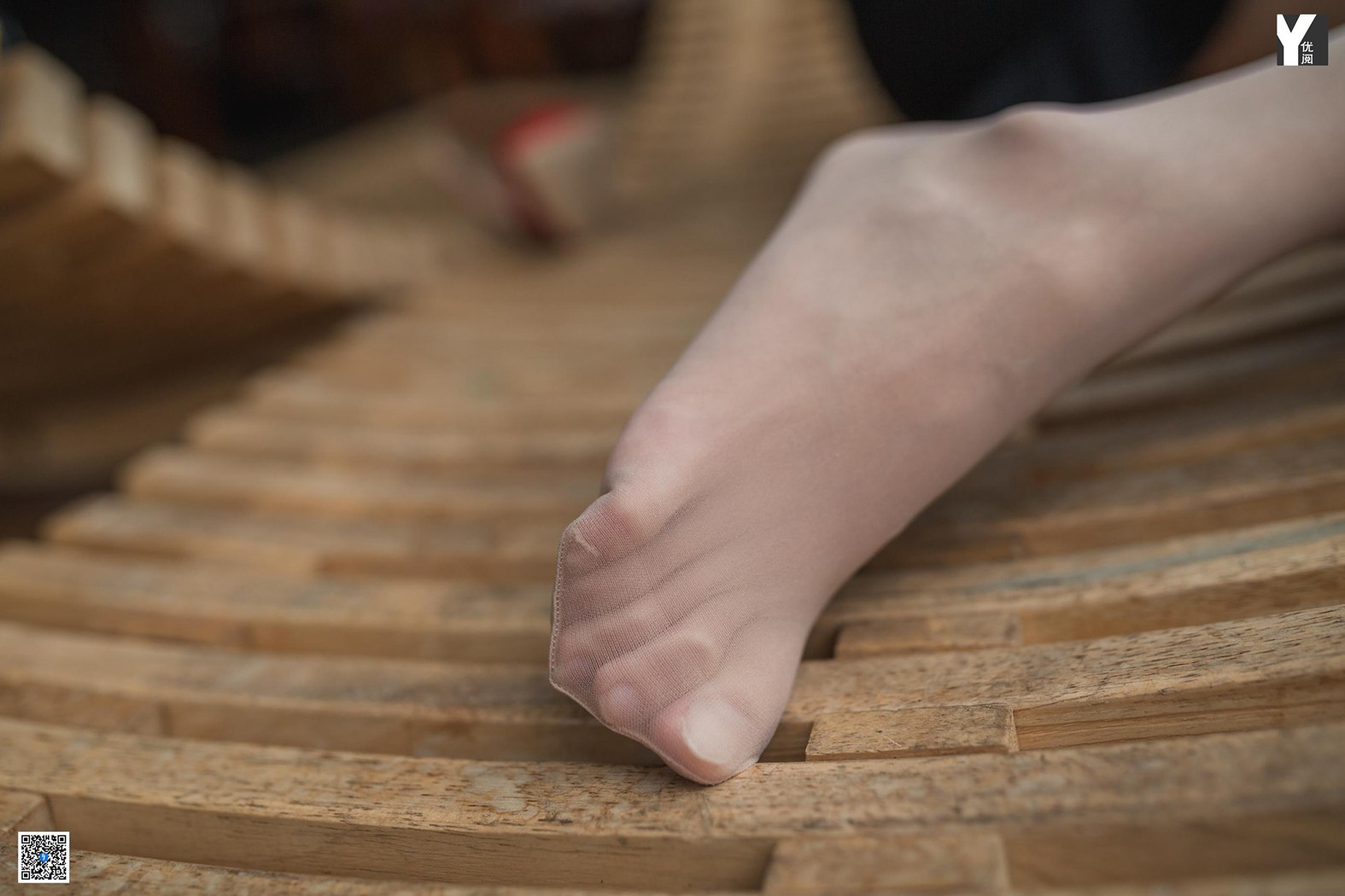 图片[89]-[IESS异思趣向] 2020.04.28 丝享家 729：婉萍《邻居的红色高跟》在线浏览 – 速更版-美库