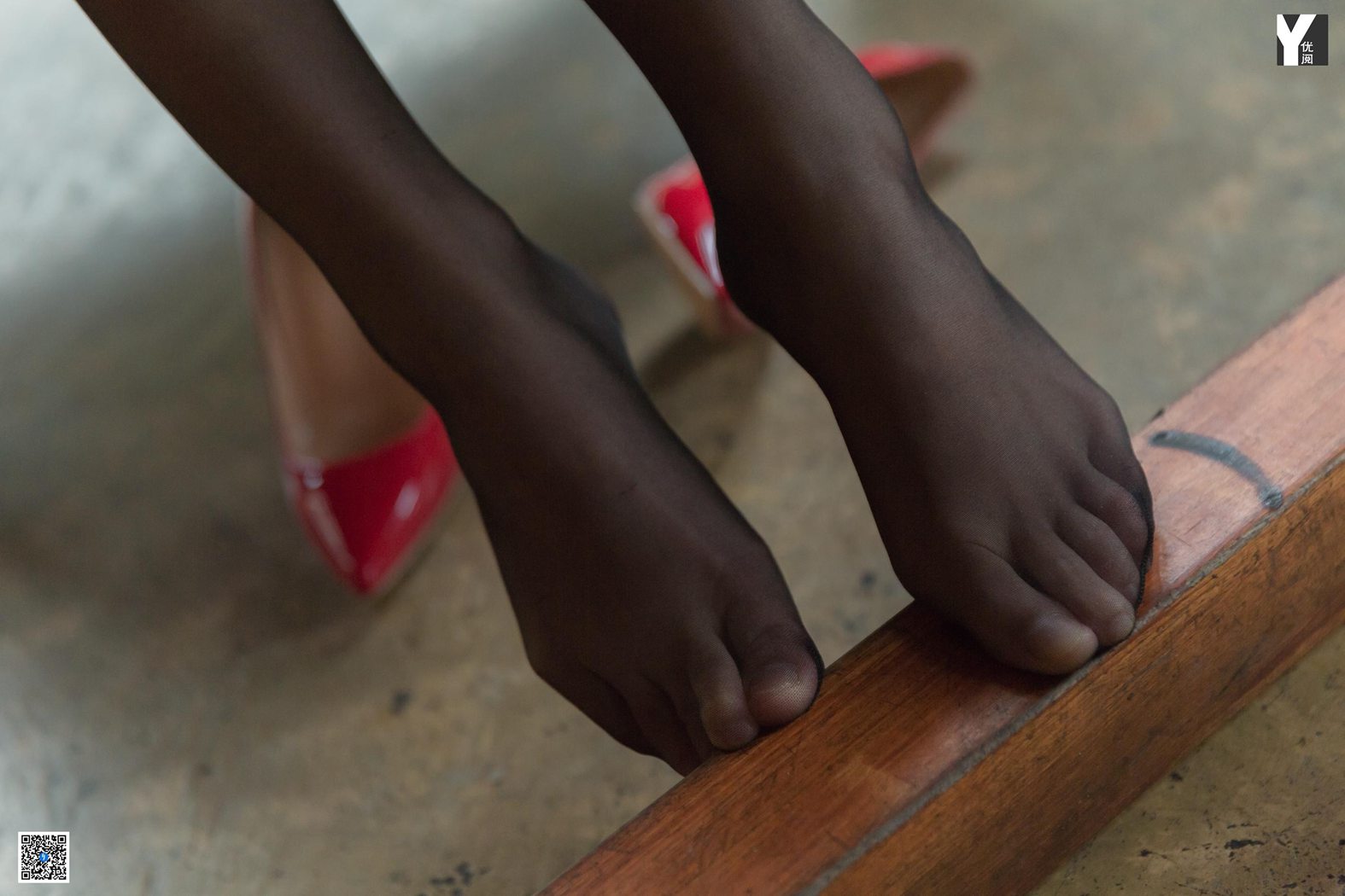 图片[28]-[IESS异思趣向] 2020.05.28 丝享家 750：秋秋《偏爱红色高跟鞋》在线浏览 – 速更版-美库