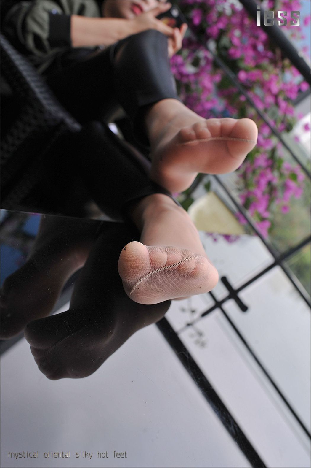图片[59]-[IESS异思趣向] 2016.10.21 丝足便当021：《紧绷皮裤与顺滑肉丝 2》羊羊 在线浏览 – 速更版-美库
