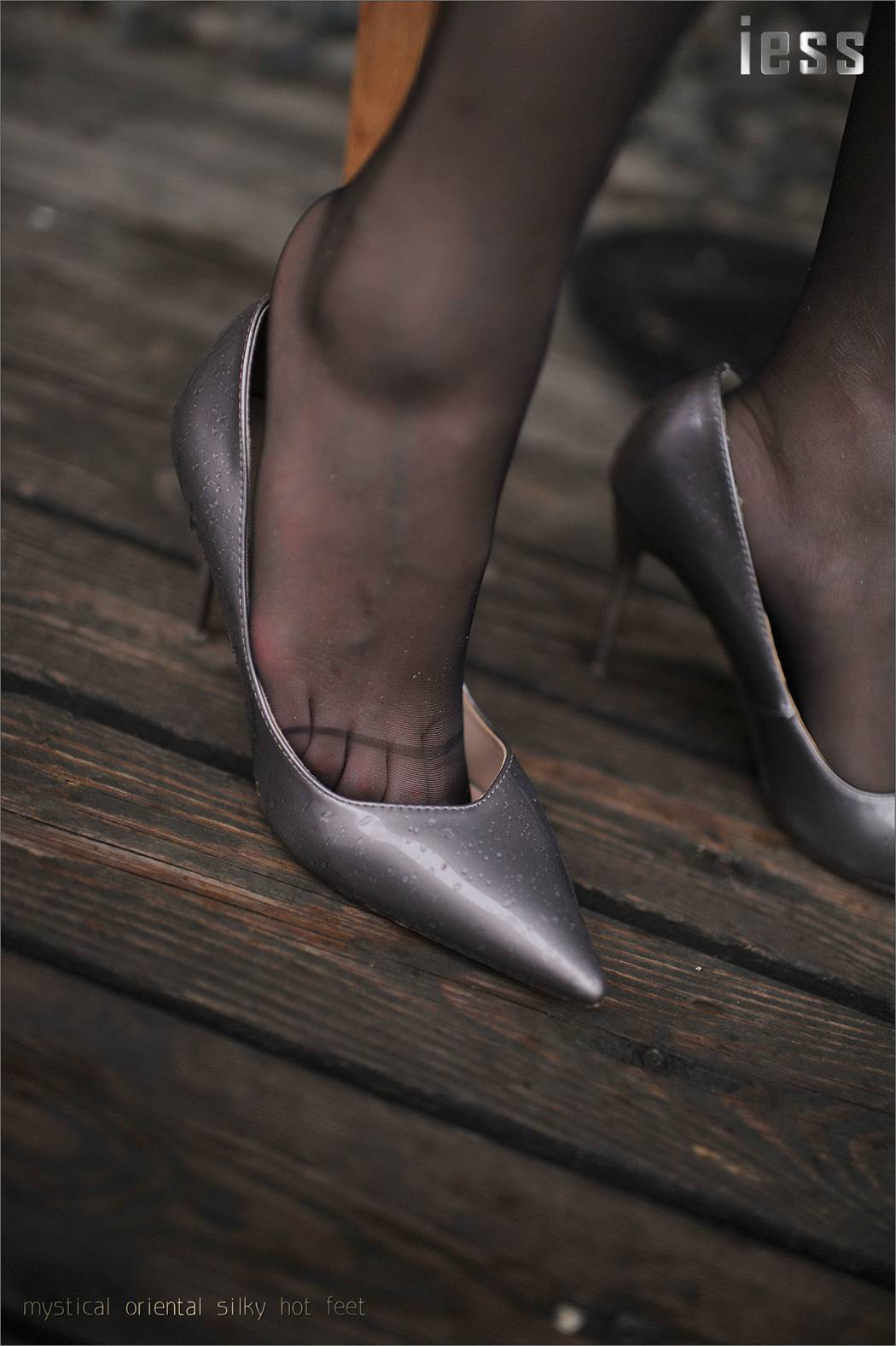 图片[52]-[IESS异思趣向] 2016.11.09 丝足便当029：《OL制服黑丝》小雪 在线浏览 – 速更版-美库