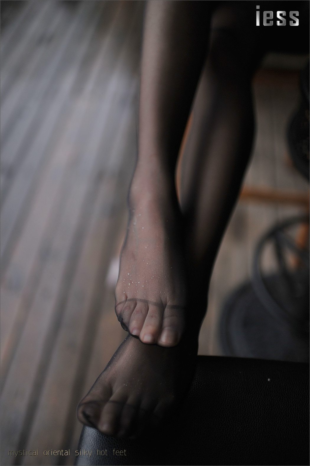 图片[91]-[IESS异思趣向] 2016.11.09 丝足便当029：《OL制服黑丝》小雪 在线浏览 – 速更版-美库