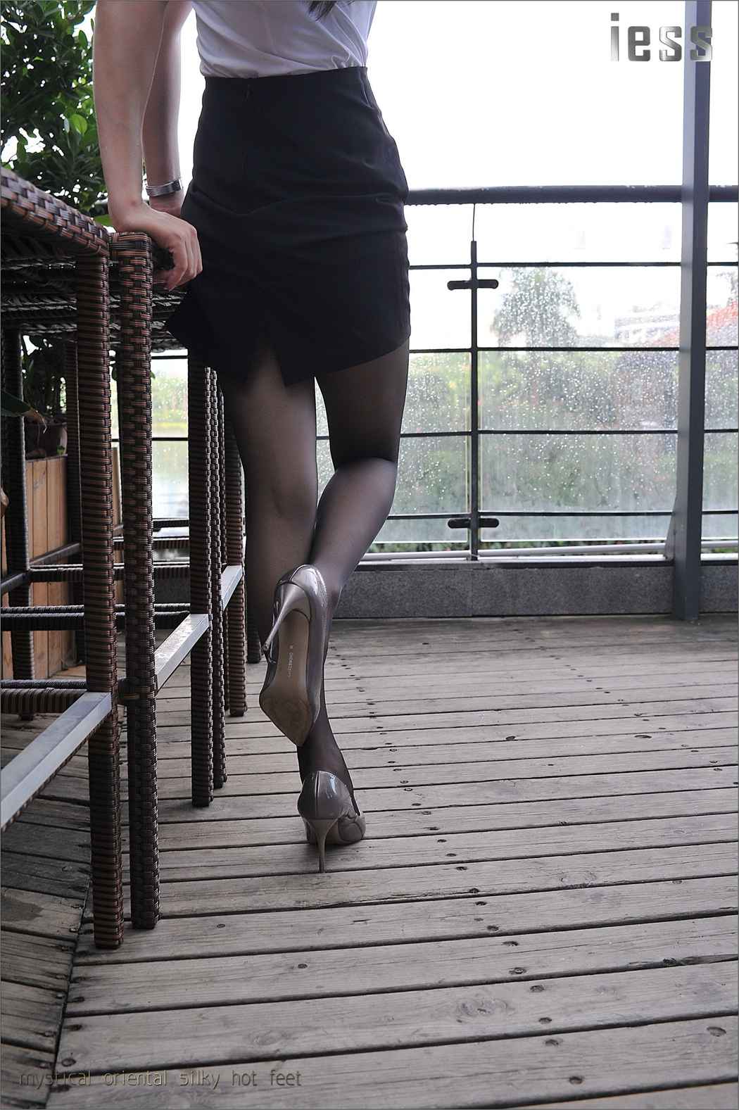 图片[49]-[IESS异思趣向] 2016.11.09 丝足便当029：《OL制服黑丝》小雪 在线浏览 – 速更版-美库