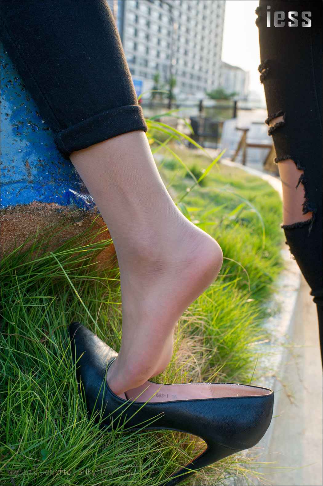 图片[48]-[IESS异思趣向] 2016.10.19 丝足便当018：《SASA与ES6(超薄肉丝)》 在线浏览 – 速更版-美库