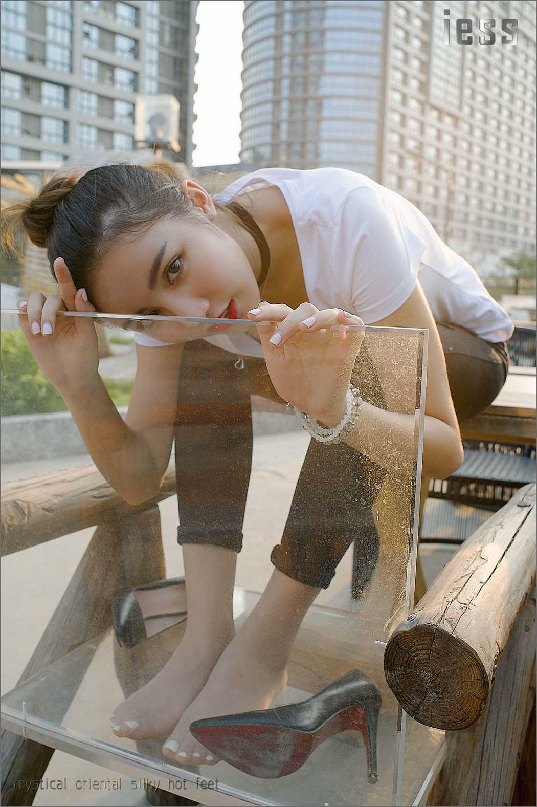 图片[35]-[IESS异思趣向] 2016.10.19 丝足便当018：《SASA与ES6(超薄肉丝)》 在线浏览 – 速更版-美库