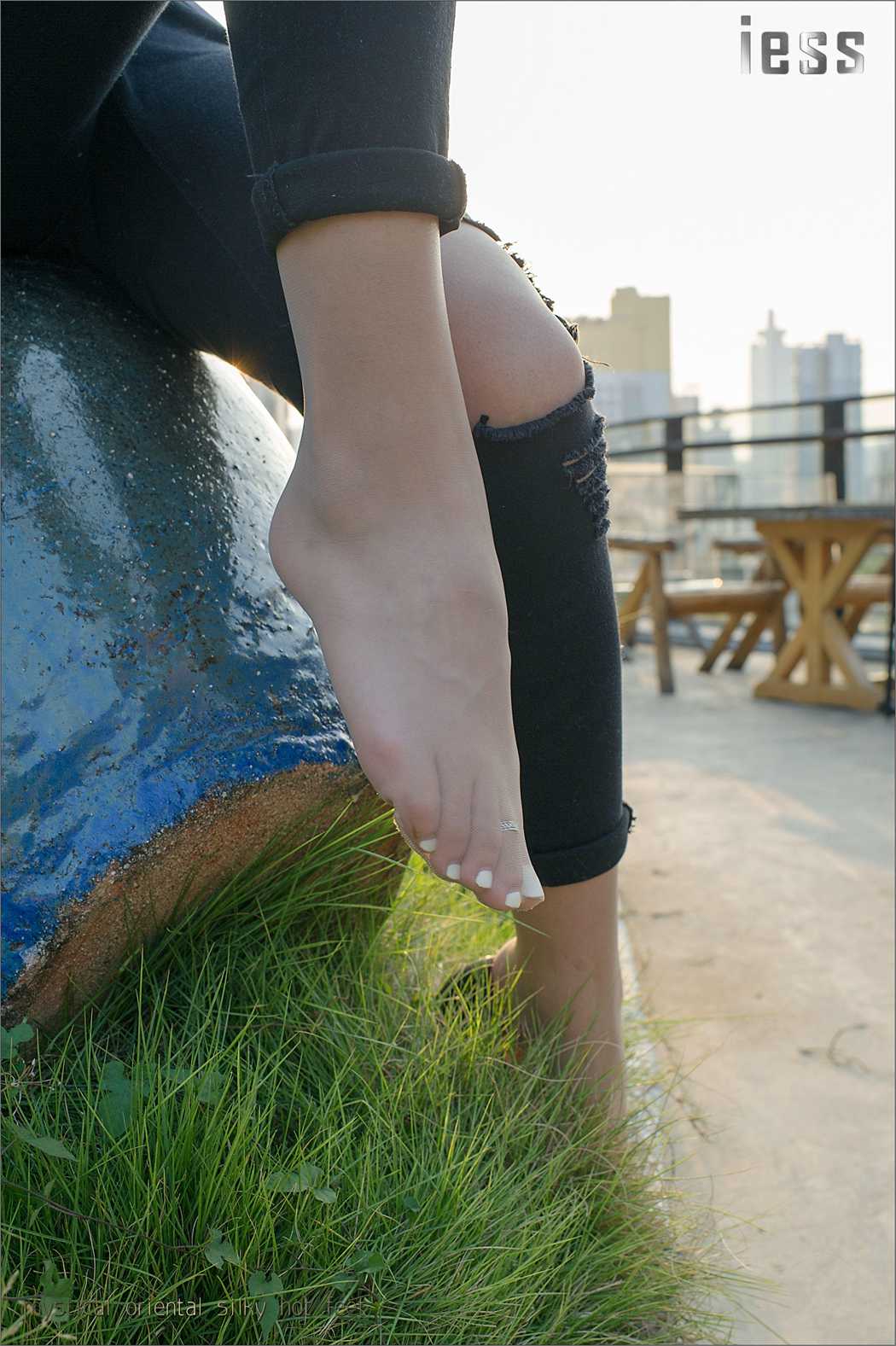 图片[28]-[IESS异思趣向] 2016.10.19 丝足便当018：《SASA与ES6(超薄肉丝)》 在线浏览 – 速更版-美库