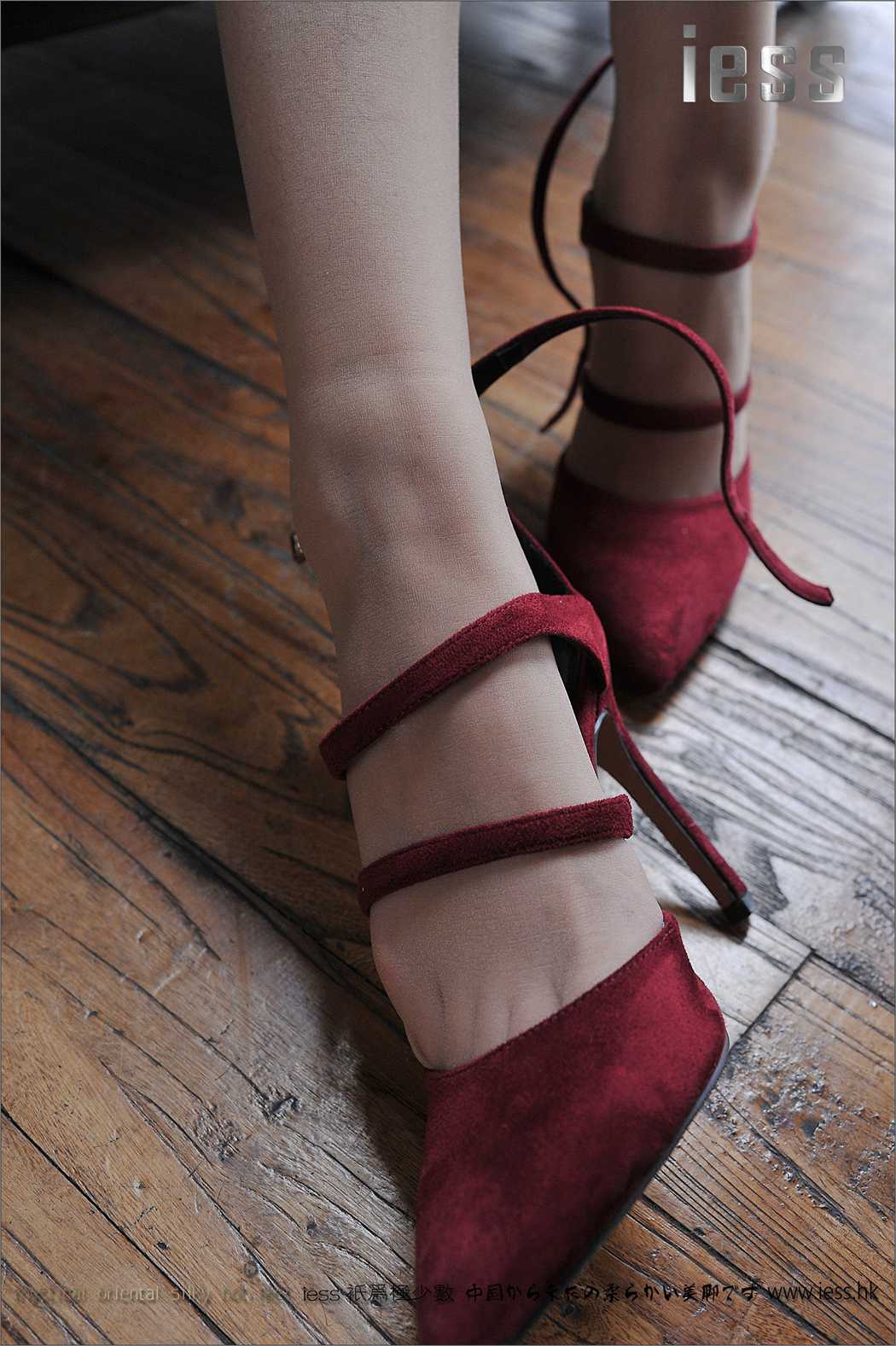 图片[6]-[IESS异思趣向] 2016.12.08 丝足便当038：《天上人间1-小夕丝足》小夕 在线浏览 – 速更版-美库