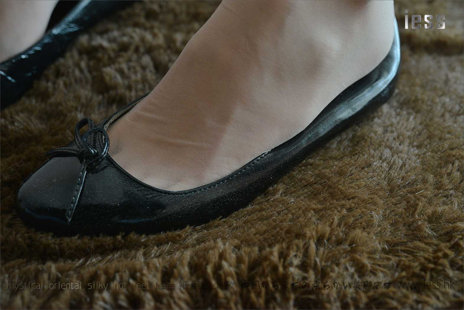 图片[41]-[IESS异思趣向] 2017.01.14 丝足便当056：《女神演绎ES6和平底鞋》潇潇 在线浏览 – 速更版-美库