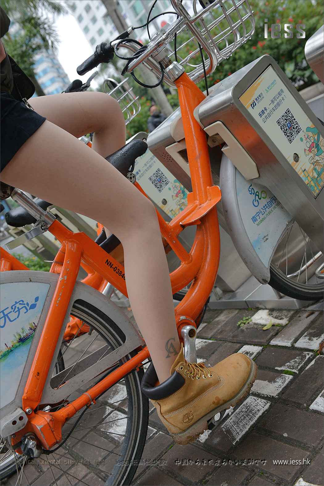 图片[51]-[IESS异思趣向] 2017.01.21 丝足便当059：《短靴、肉丝与单车》潇潇 在线浏览 – 速更版-美库