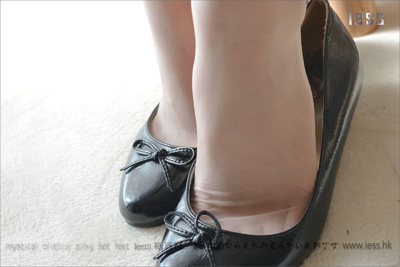 图片[71]-[IESS异思趣向] 2017.01.14 丝足便当056：《女神演绎ES6和平底鞋》潇潇 在线浏览 – 速更版-美库