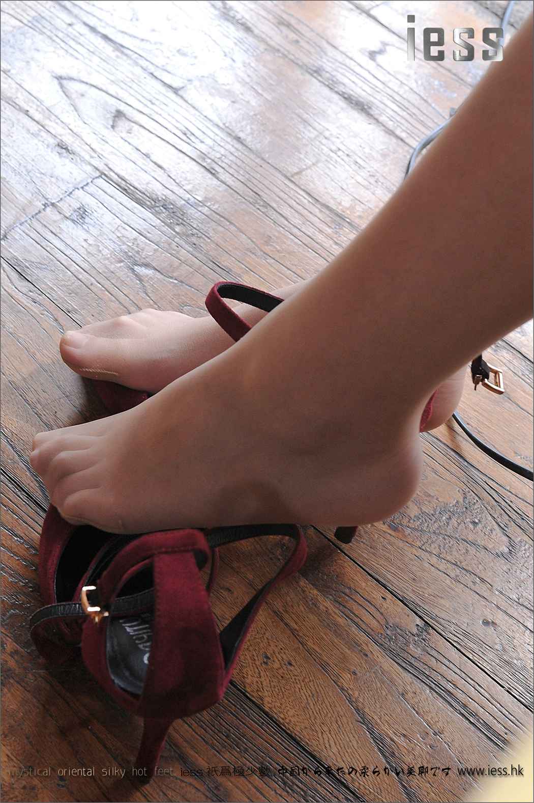 图片[54]-[IESS异思趣向] 2017.01.21 丝足便当060：《天上人间2-小夕丝足》 在线浏览 – 速更版-美库