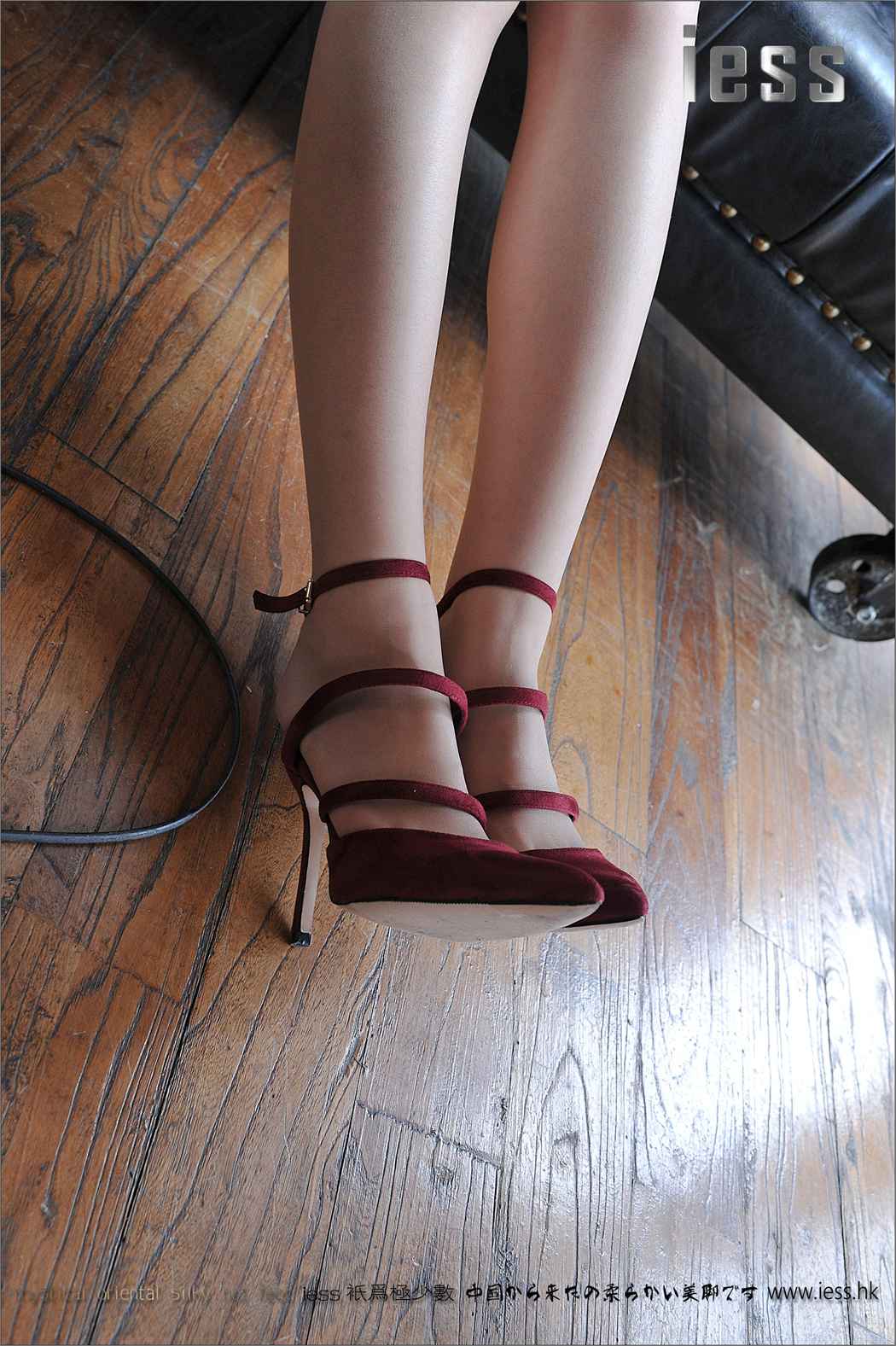 图片[52]-[IESS异思趣向] 2017.01.21 丝足便当060：《天上人间2-小夕丝足》 在线浏览 – 速更版-美库