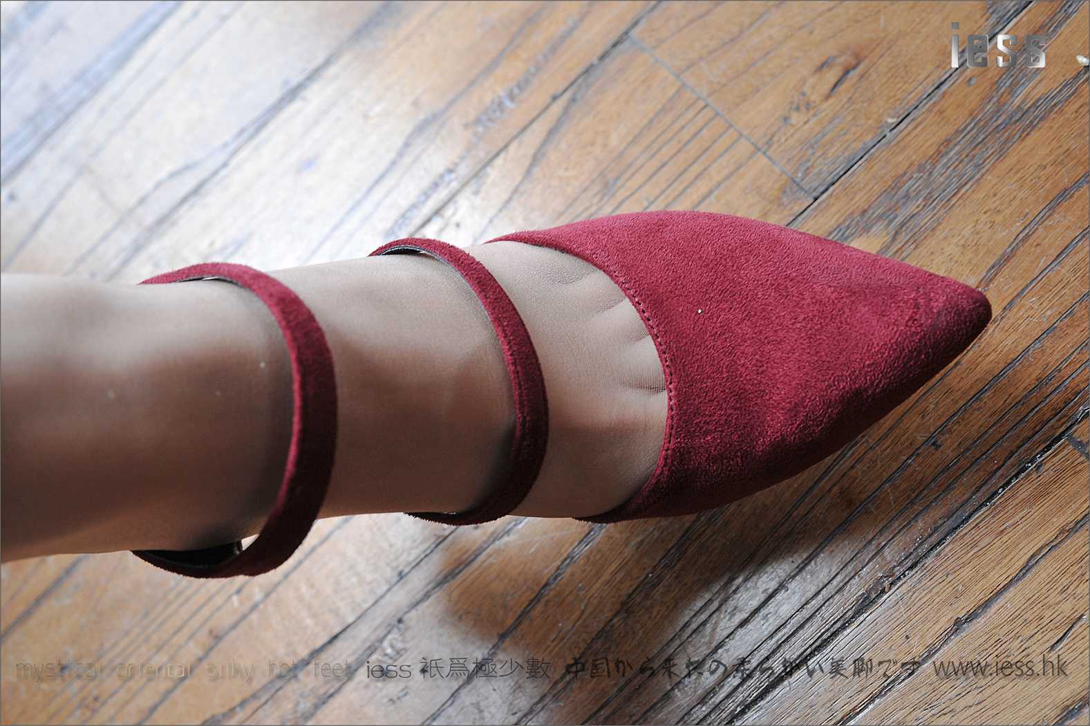 图片[33]-[IESS异思趣向] 2017.01.21 丝足便当060：《天上人间2-小夕丝足》 在线浏览 – 速更版-美库