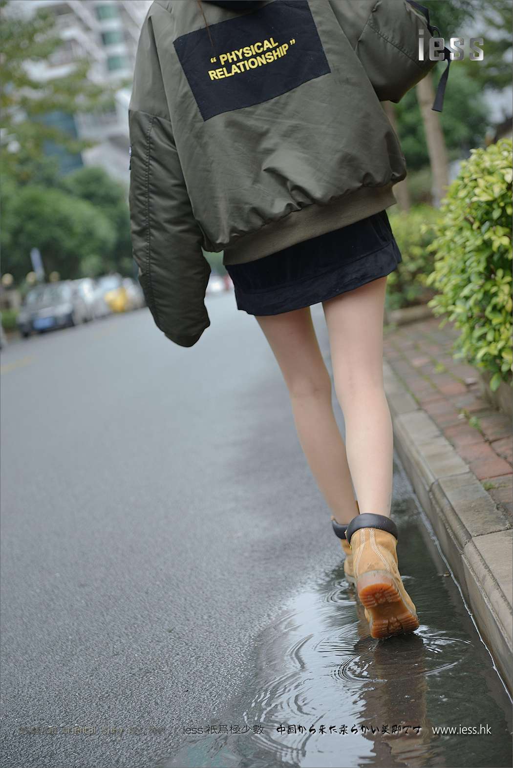图片[17]-[IESS异思趣向] 2017.01.21 丝足便当059：《短靴、肉丝与单车》潇潇 在线浏览 – 速更版-美库