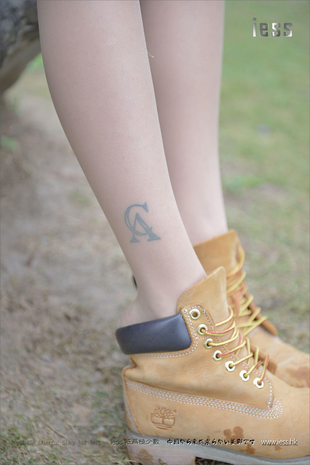 图片[41]-[IESS异思趣向] 2017.01.21 丝足便当059：《短靴、肉丝与单车》潇潇 在线浏览 – 速更版-美库