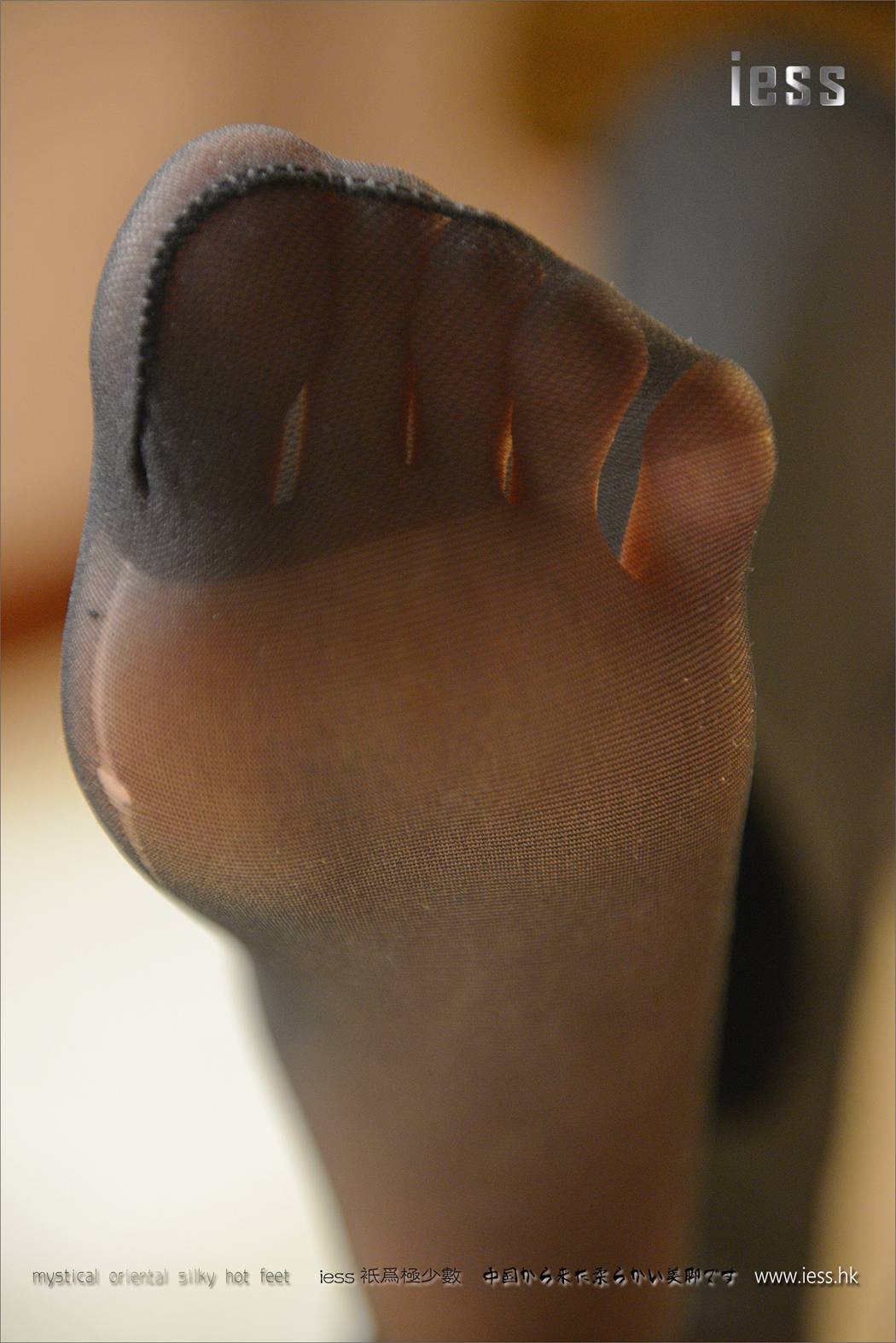 图片[20]-[IESS异思趣向] 2017.01.24 丝足便当063：《台灯下的短丝袜》小夕 在线浏览 – 速更版-美库