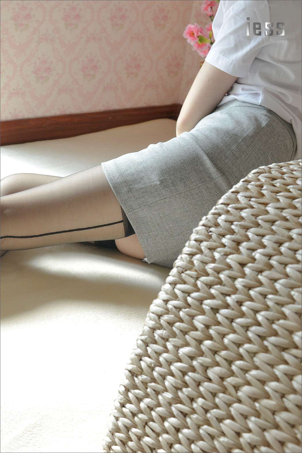 图片[22]-[IESS异思趣向] 2017.02.01 丝足便当069：《温暖的黑丝吊带袜》小夕 在线浏览 – 速更版-美库