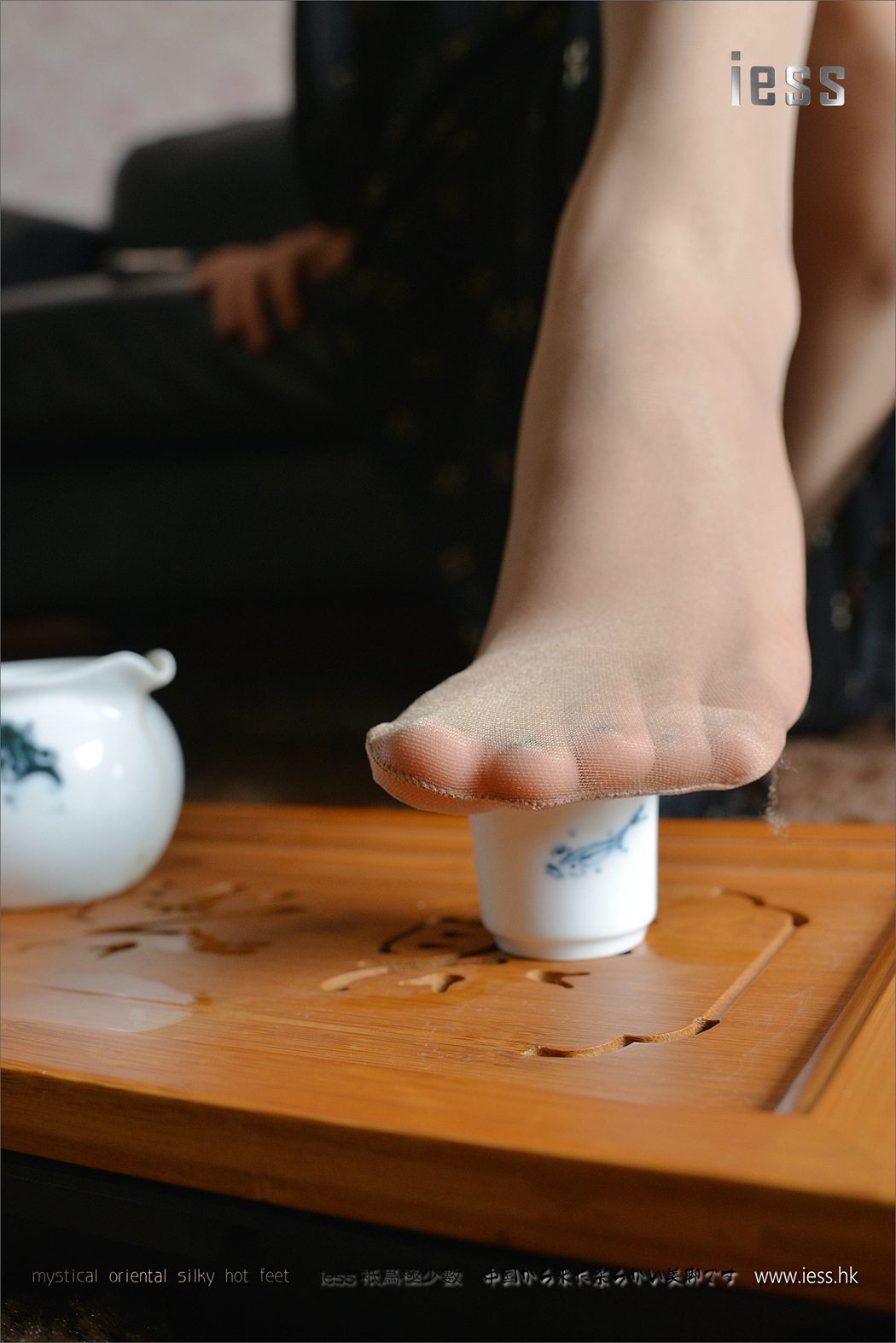 图片[96]-[IESS异思趣向] 2017.01.31 丝足便当068：《请茶》小C 在线浏览 – 速更版-美库