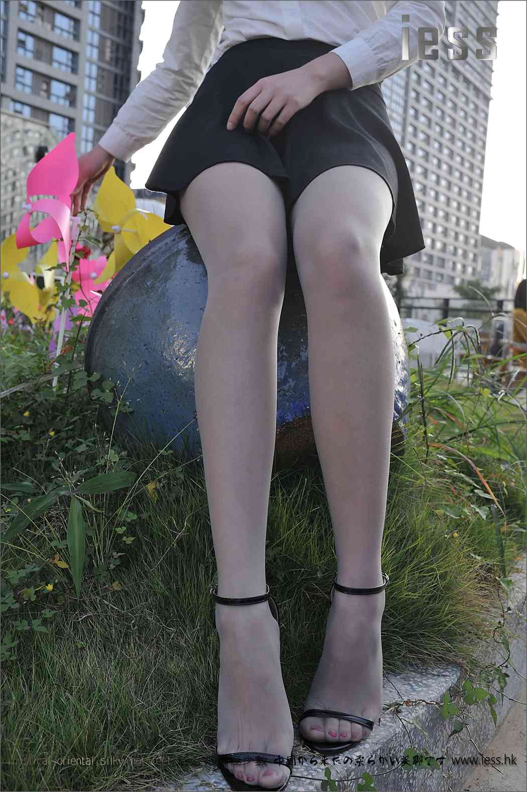 图片[48]-[IESS异思趣向] 2017.01.29 丝足便当067：《户外灰丝》洋洋 在线浏览 – 速更版-美库