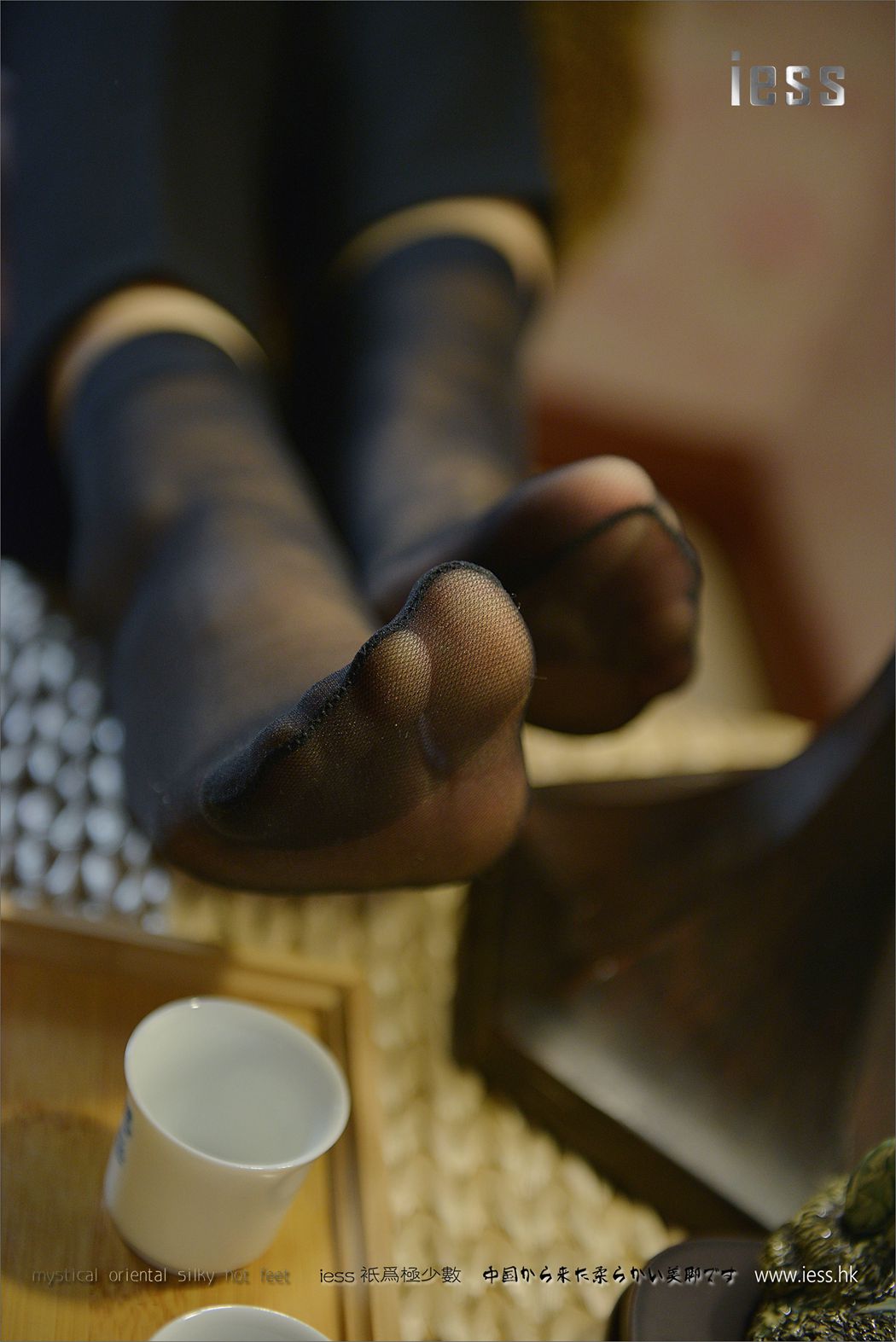 图片[16]-[IESS异思趣向] 2017.01.24 丝足便当063：《台灯下的短丝袜》小夕 在线浏览 – 速更版-美库