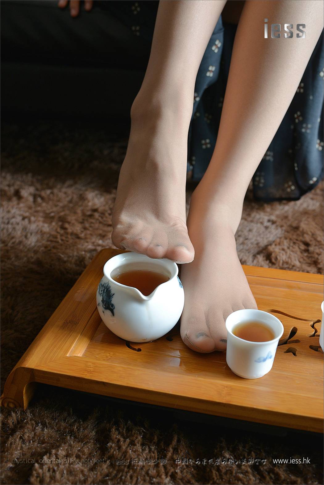 图片[25]-[IESS异思趣向] 2017.01.31 丝足便当068：《请茶》小C 在线浏览 – 速更版-美库