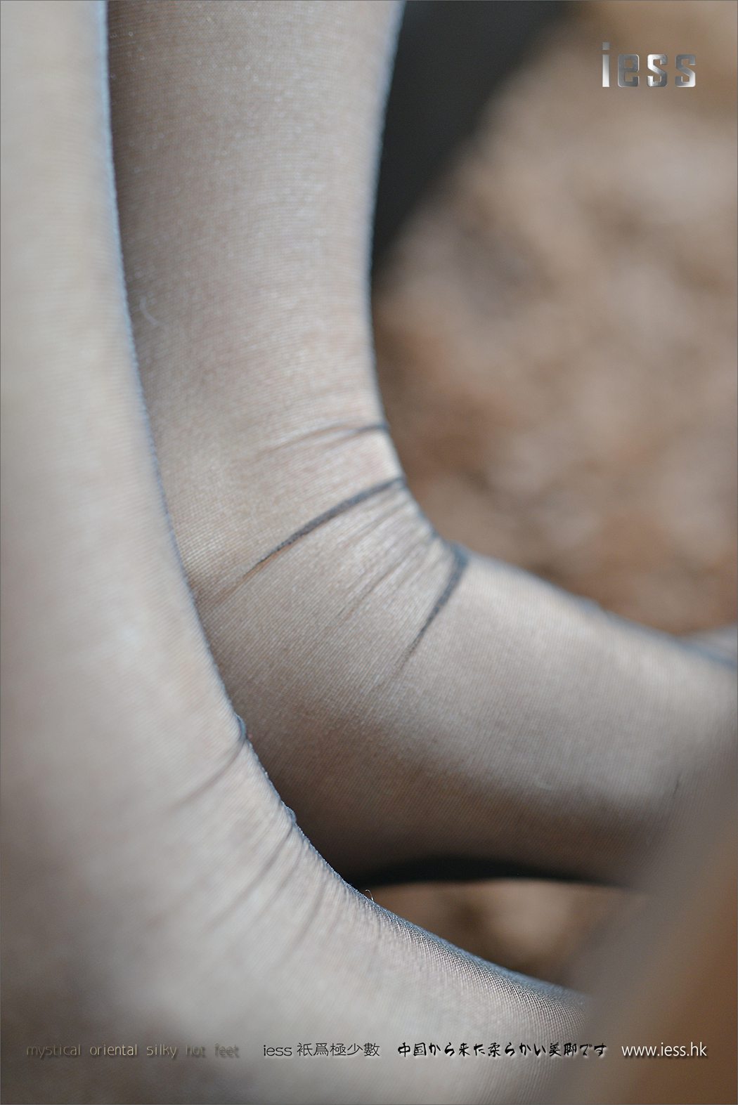 图片[11]-[IESS异思趣向] 2017.02.09 丝足便当072：《制服黑丝秀》小C 在线浏览 – 速更版-美库