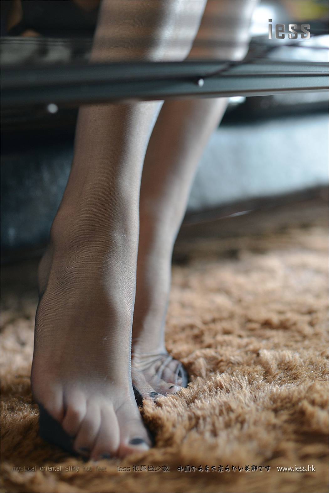 图片[81]-[IESS异思趣向] 2017.02.09 丝足便当072：《制服黑丝秀》小C 在线浏览 – 速更版-美库