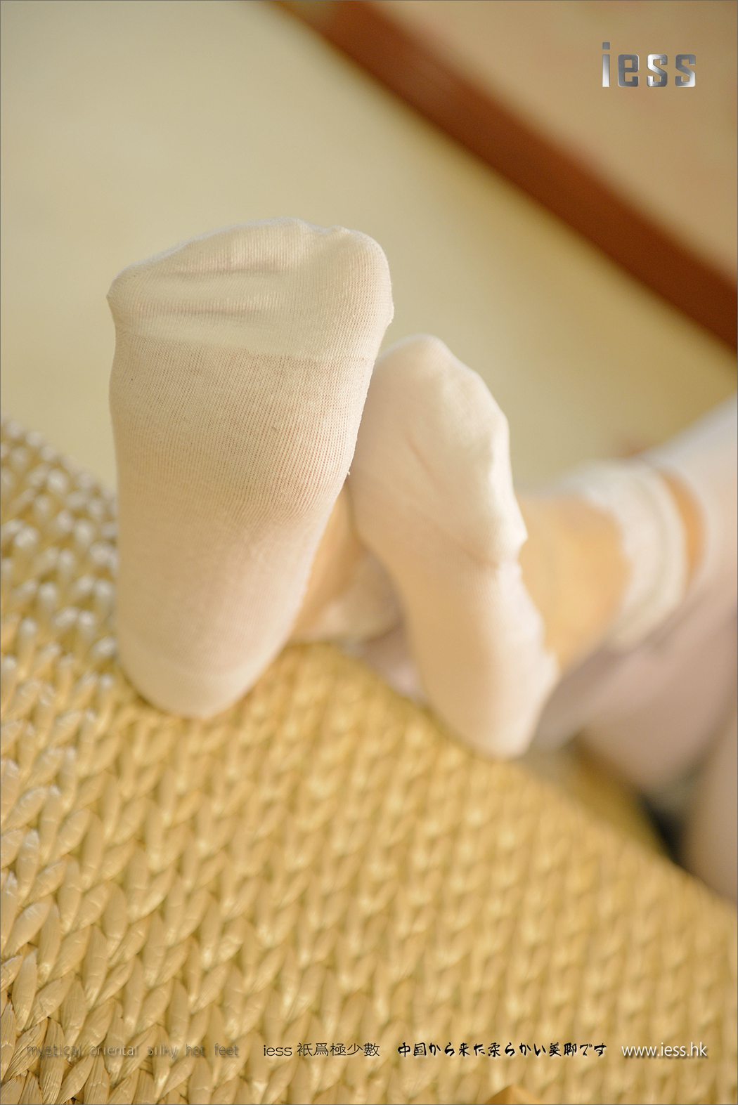 图片[93]-[IESS异思趣向] 2017.02.06 丝足便当071：《公主蕾丝时装袜展示》小夕 在线浏览 – 速更版-美库
