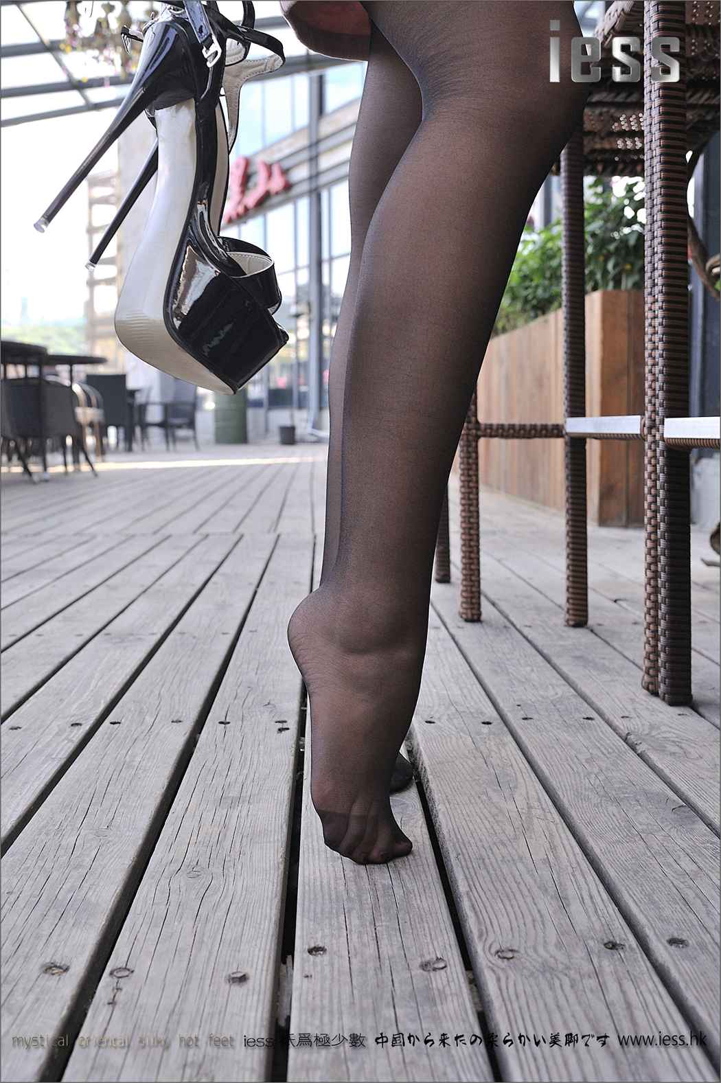图片[23]-[IESS异思趣向] 2017.02.14 丝足便当074：《黑丝与超高跟凉鞋》馨月 在线浏览 – 速更版-美库