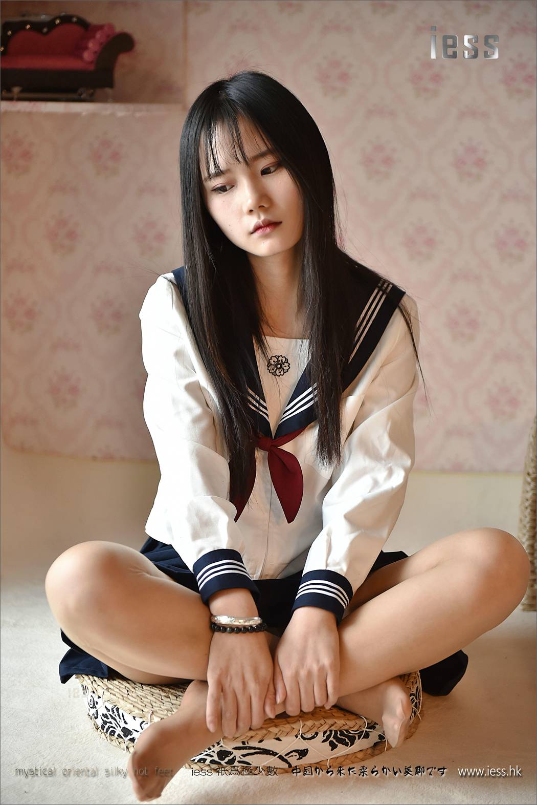 图片[24]-[IESS异思趣向] 2017.03.07 丝足便当082：《制服系列之JK第2部-1》琪琪 在线浏览 – 速更版-美库