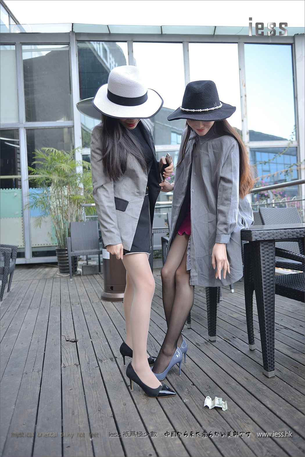 图片[65]-[IESS异思趣向] 2017.02.20 丝足便当076：《黑白双生花1》肚皮舞练聪聪和雪梨 在线浏览 – 速更版-美库