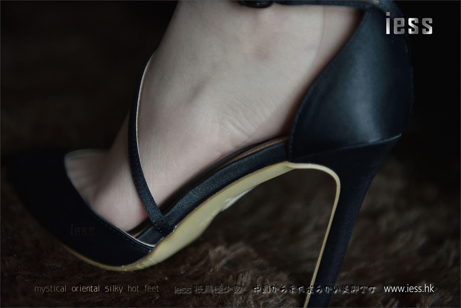 图片[10]-[IESS异思趣向] 2017.03.14 丝足便当085：《公子与她的丝袜实验室》公子 在线浏览 – 速更版-美库