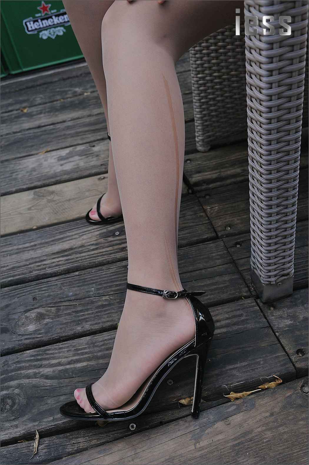 图片[55]-[IESS异思趣向] 2017.03.19 丝足便当088：《饱满的一字带高跟凉鞋》洋洋 在线浏览 – 速更版-美库