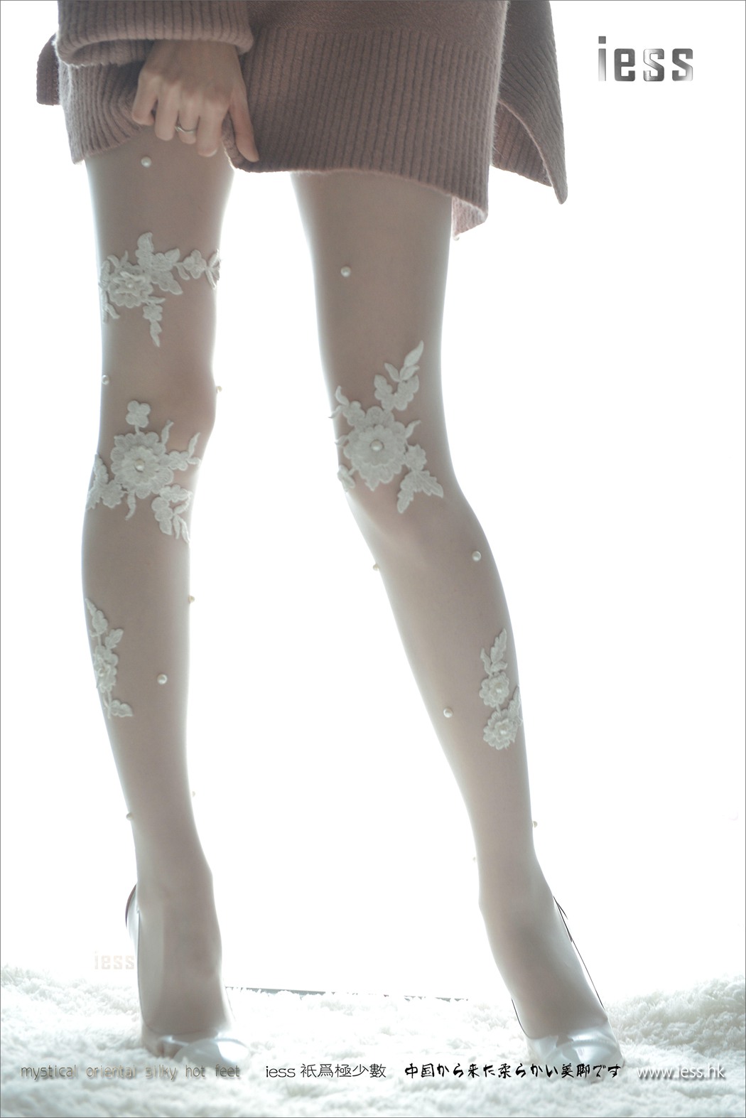 图片[13]-[IESS异思趣向] 2017.03.10 丝足便当083：《雪莲花》佳佳 在线浏览 – 速更版-美库