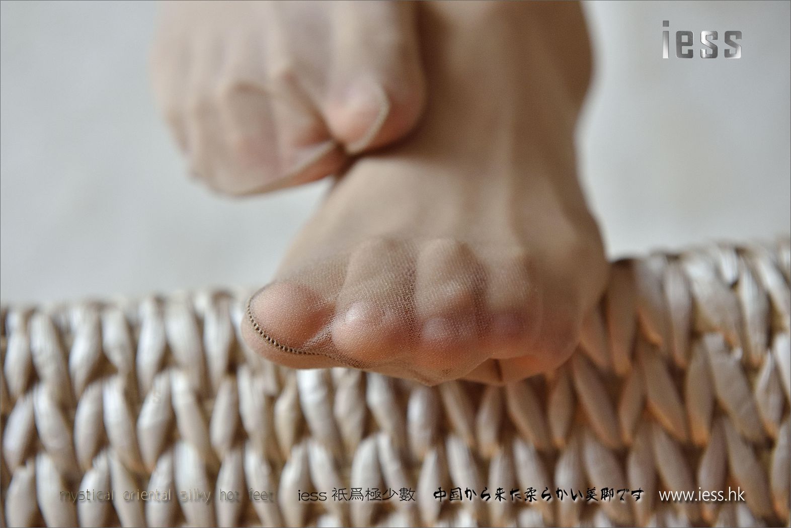 图片[73]-[IESS异思趣向] 2017.03.07 丝足便当082：《制服系列之JK第2部-1》琪琪 在线浏览 – 速更版-美库