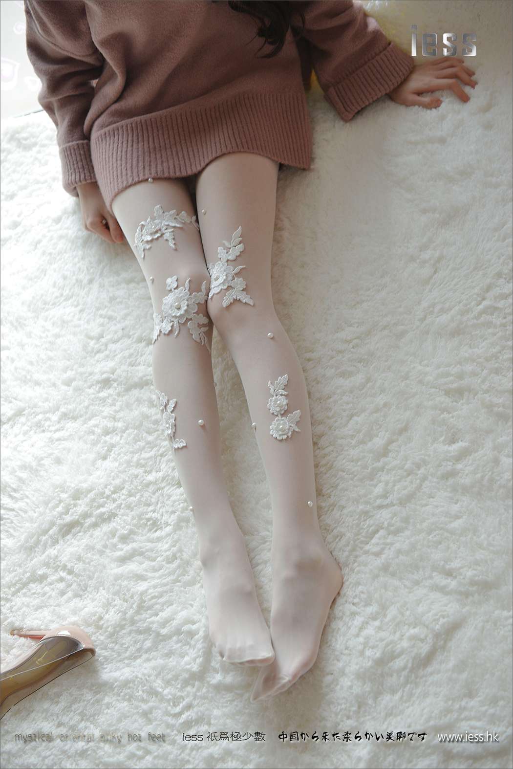 图片[32]-[IESS异思趣向] 2017.03.10 丝足便当083：《雪莲花》佳佳 在线浏览 – 速更版-美库